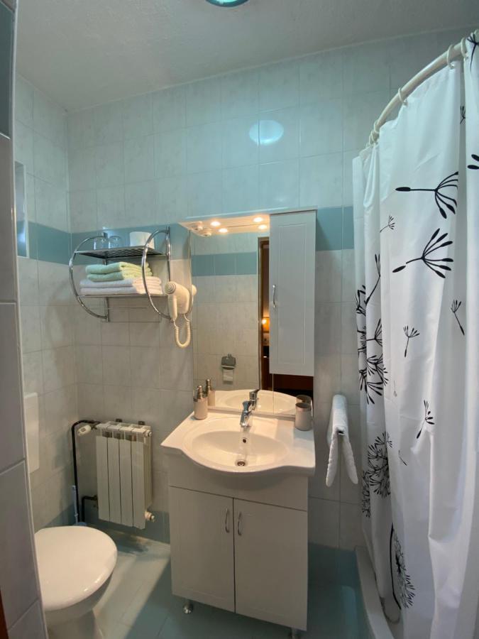 Hotel M&N Zafran Grabovac  Exterior foto