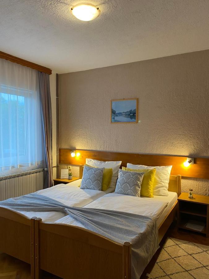 Hotel M&N Zafran Grabovac  Exterior foto