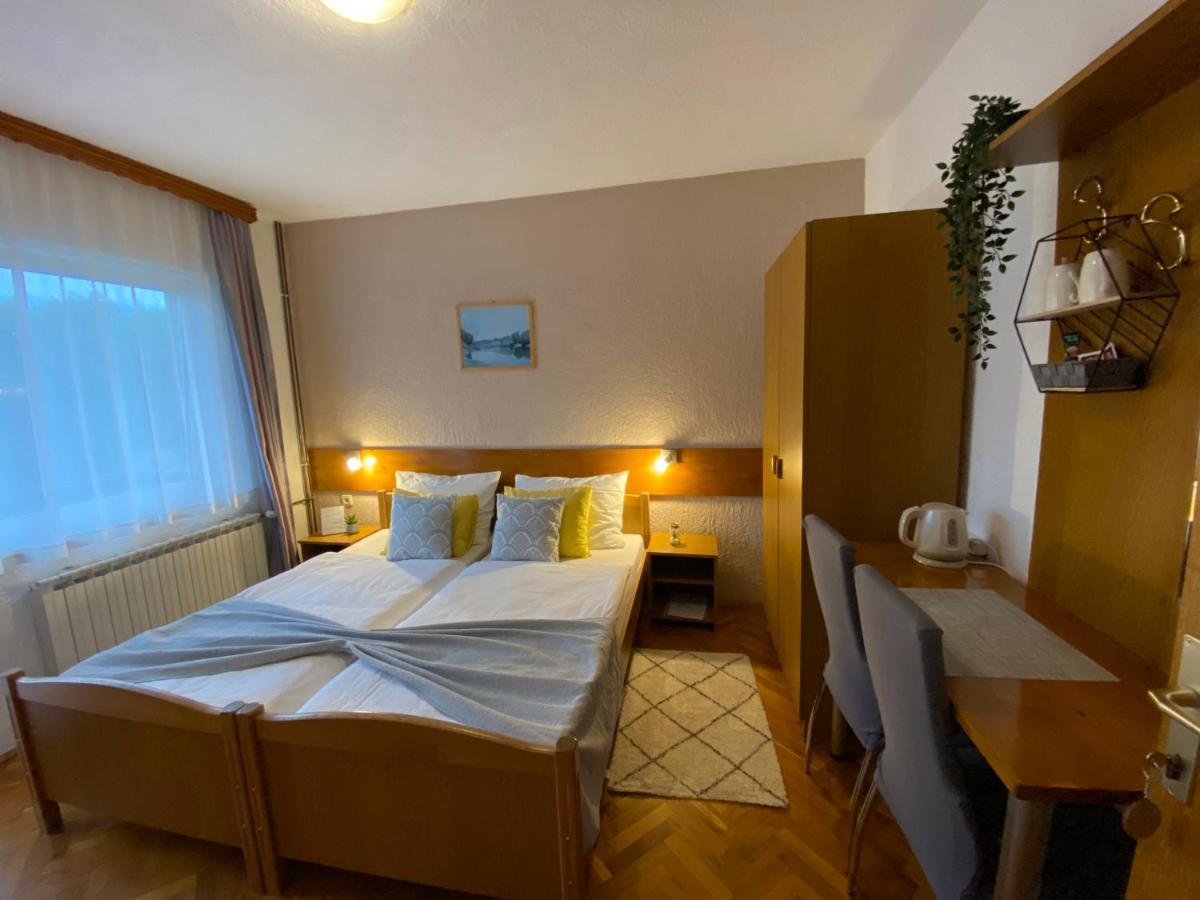 Hotel M&N Zafran Grabovac  Exterior foto