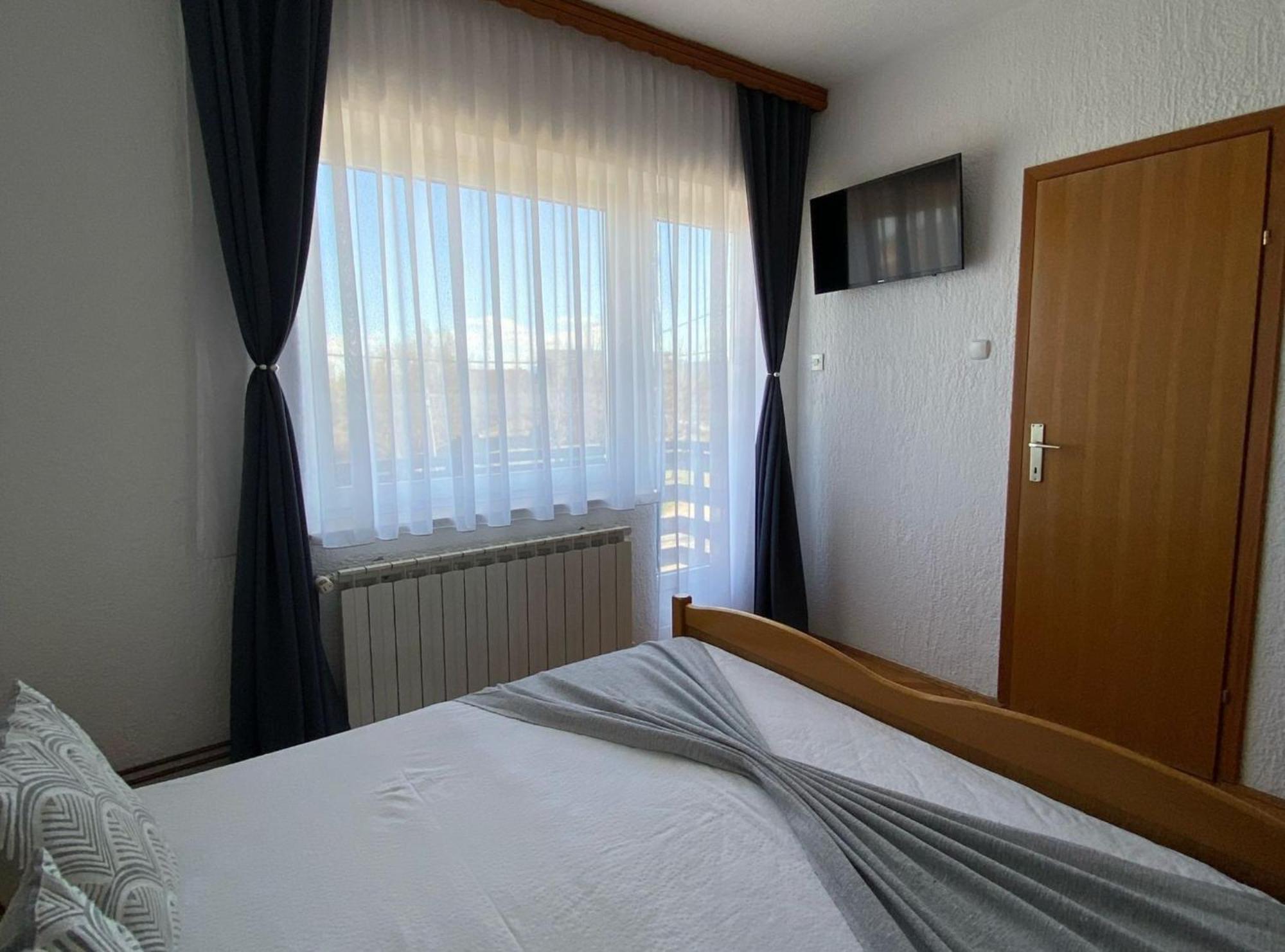 Hotel M&N Zafran Grabovac  Exterior foto